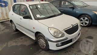 2003 Daihatsu Sirion Sirion 1.3P Hatch 5 Hatch Photo