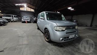 2010 Nissan Cube Hatch Photo