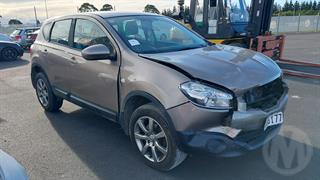 2012 Nissan Qashqai 2.0 ST AT Hatch Photo