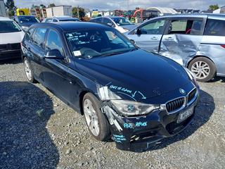 2013 BMW 320d Touring Photo