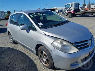 2012 Nissan Tiida Hatch Photo
