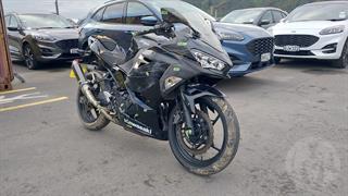 2019 Kawasaki ex 400g L Motorcycle Photo