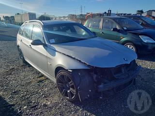 2009 BMW 320i Touring Photo
