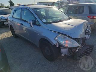 2011 Nissan Tiida Latio Sedan Photo