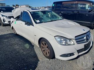 2011 Mercedes-Benz C200 Sedan Photo