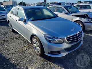 2013 Mercedes-Benz E250 Sedan (R17) Sedan Photo
