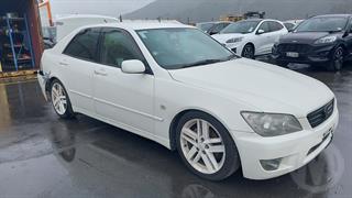 2004 Toyota Altezza Sedan Photo