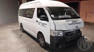 2017 Toyota Hiace Minibus TD 3.0DT/4A Window Van Photo