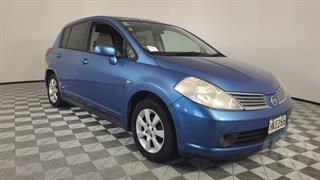 2006 Nissan Tiida 5D Hatch Photo