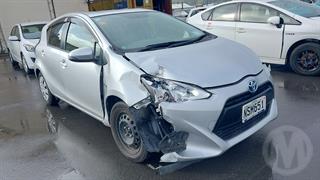 2016 Toyota Aqua Hatch Photo