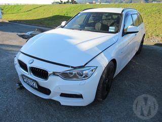 2014 BMW 320d Touring Photo