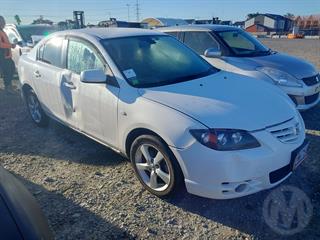 2005 Mazda Axela Hatch Photo