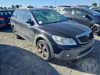 2011 Skoda Octavia Scout TDI DSG Station Wagon Photo