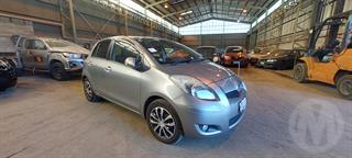 2007 Toyota Vitz Hatch Photo