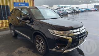 2018 Mitsubishi Outlander LS 2.4P/4WD/CVT Station Wagon Photo
