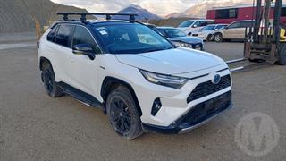 2024 Toyota RAV4 XSE 2.5PH/4WD/HD Station Wagon Photo