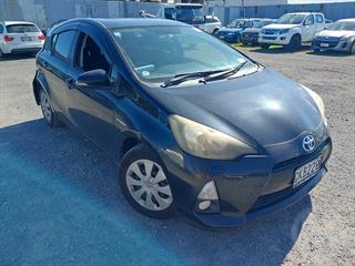 2012 Toyota Aqua Hatch Photo
