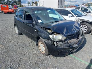 2005 Mazda Demio Hatch Photo