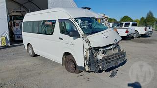 2012 Toyota Hiace 3.0TD 4A 12 Seat Mini Bus Photo