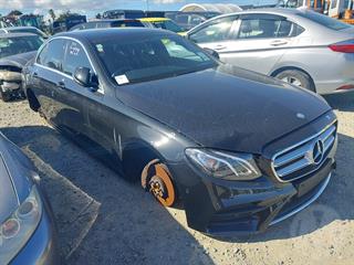 2016 Mercedes-Benz E220 Sedan Photo