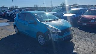 2017 Toyota Aqua Hatch Photo