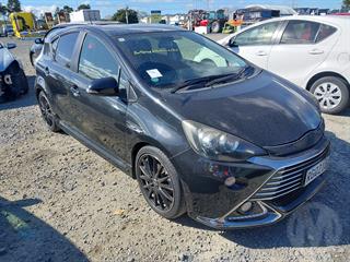 2014 Toyota Aqua Hatch Photo
