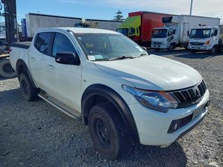 2017 Mitsubishi Triton D/cab Glxr 2.4D/6MT Utility Photo