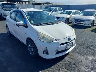 2012 Toyota Aqua Hatch Photo