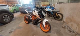 2021 KTM 390 Duke Motorcycle Photo