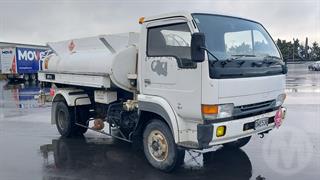 1996 Nissan Condor Tanker Fuel Tanker GCM 13,200kg Photo