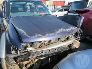 1996 Toyota Hilux Surf Station Wagon Photo