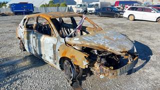 2004 Mazda Axela Station Wagon Photo