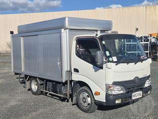 2015 Toyota Dyna Boxbody Service Truck Photo