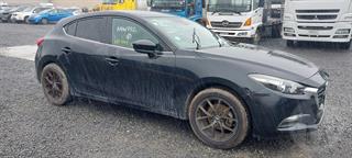 2018 Mazda Axela Hatch Photo