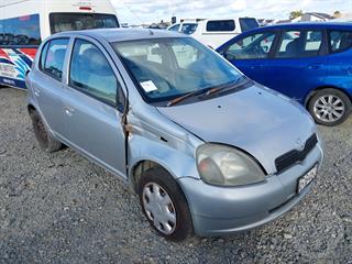 2002 Toyota Echo 1.3P HATCH5 4A Hatch Photo