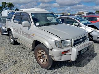 1998 Toyota Hilux Surf Station Wagon Photo