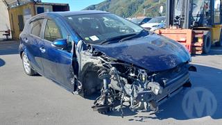 2017 Toyota Aqua Hybrid Hatch Photo