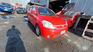 2004 Toyota Raum Hatch Photo