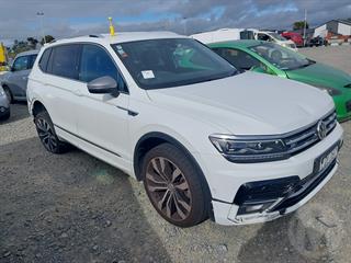 2018 Volkswagen Tiguan Allspace TSI RL 4M Station Wagon Photo