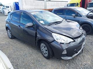 2012 Toyota Aqua Hybrid Hatch Photo