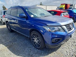 2017 Nissan Pathfinder TI 3.5P/4WD/CVT Station Wagon Photo