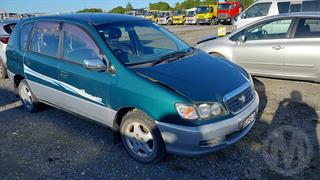 1996 Toyota Ipsum Station Wagon Photo