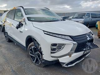 2023 Mitsubishi Eclipse Cross XLS PHEV/4WD/AT Station Wagon Photo