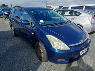 2005 Toyota Wish Station Wagon Photo