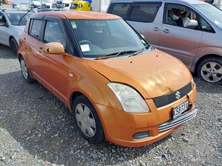 2004 Suzuki Swift Hatch Photo
