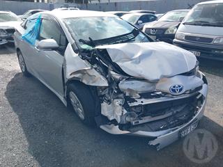 2017 Toyota Prius Hatch Photo