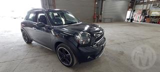 2016 MINI Cooper Crossover Station Wagon Photo