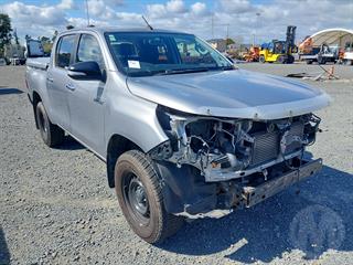 2017 Toyota Hilux SR TD DC 2.8D/6AT/U Dual Cab Utility Photo