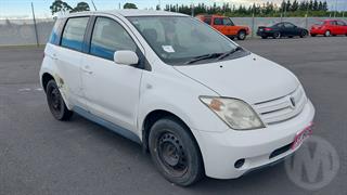 2004 Toyota IST F Hatch Photo