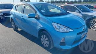 2014 Toyota Aqua Hatch Photo